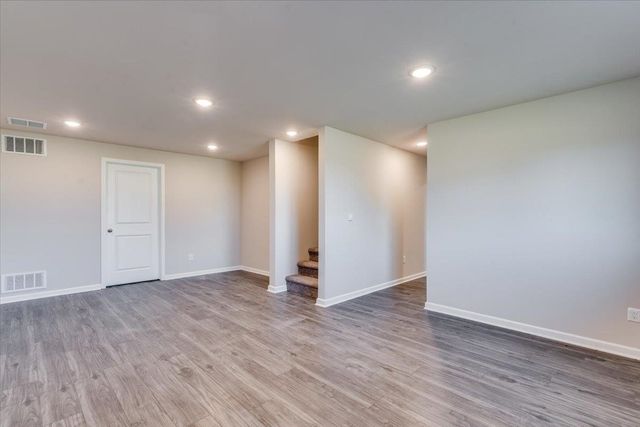 5260 N Cambridge, Bel Aire, KS 67226