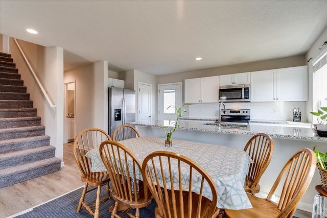 5260 N Cambridge, Bel Aire, KS 67226