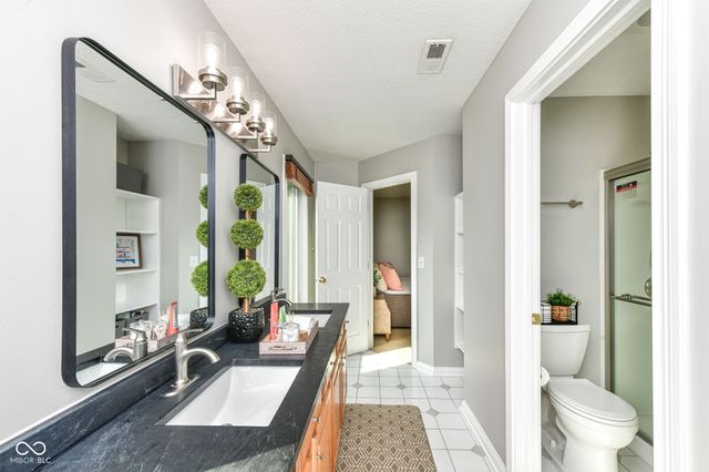 5251 Cheyenne Moon, Carmel, IN 46033