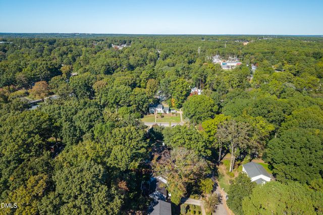 5505 Knollwood Road, Raleigh, NC 27609