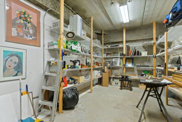 45 E Cedar Street 200, Chicago, IL 60611