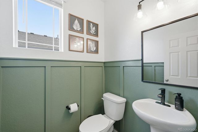 1834 S De Gaulle Court, Aurora, CO 80018