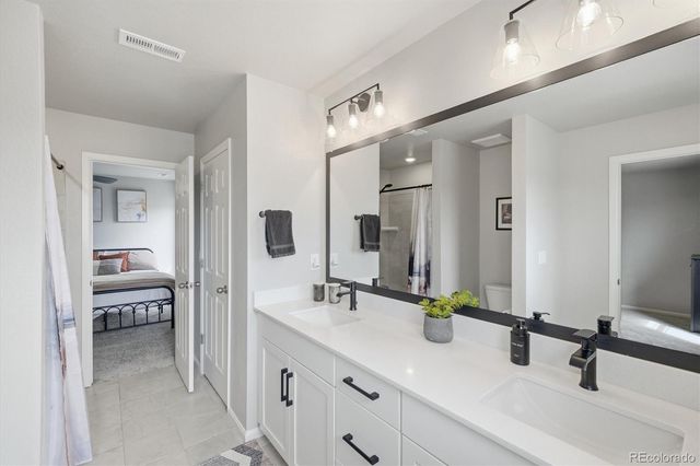 1834 S De Gaulle Court, Aurora, CO 80018