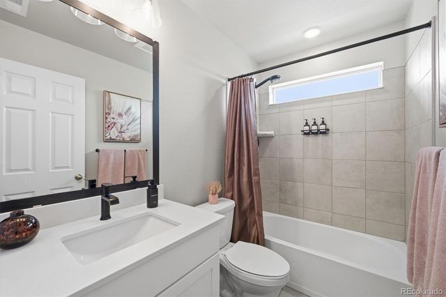 1834 S De Gaulle Court, Aurora, CO 80018