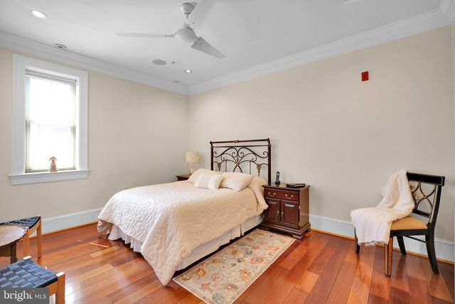 936 MADISON ST NW #103, Washington, DC 20011