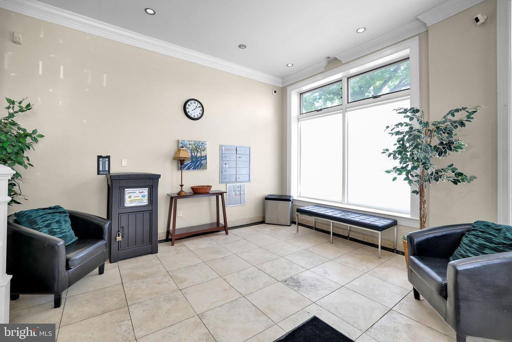 936 MADISON ST NW #103, Washington, DC 20011