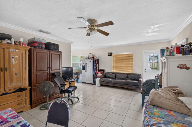 1220 Cherokee Street, Jupiter, FL 33458