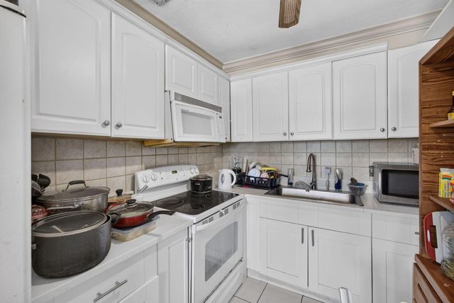 1220 Cherokee Street, Jupiter, FL 33458