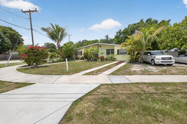1220 Cherokee Street, Jupiter, FL 33458