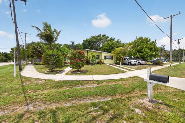 1220 Cherokee Street, Jupiter, FL 33458