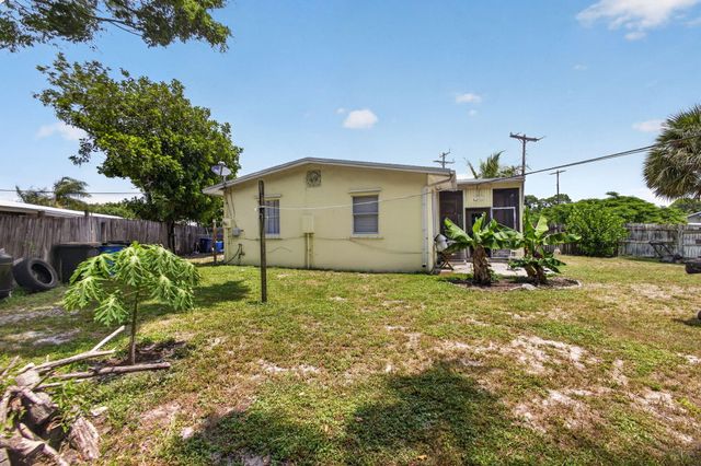 1220 Cherokee Street, Jupiter, FL 33458