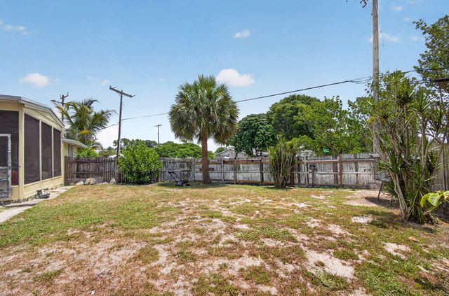 1220 Cherokee Street, Jupiter, FL 33458