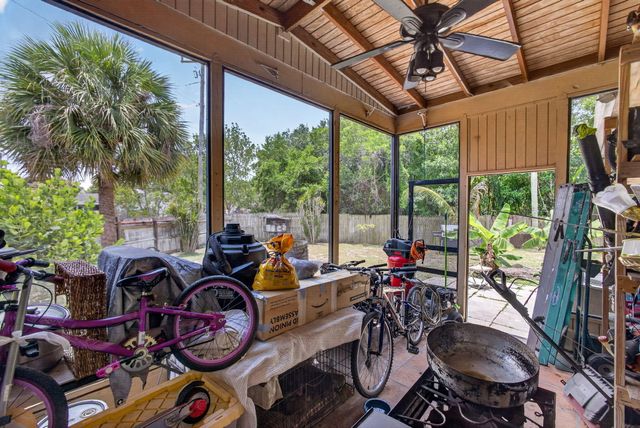 1220 Cherokee Street, Jupiter, FL 33458