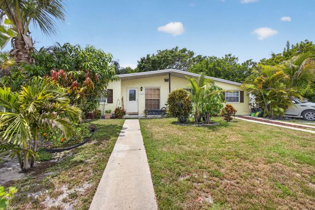 1220 Cherokee Street, Jupiter, FL 33458