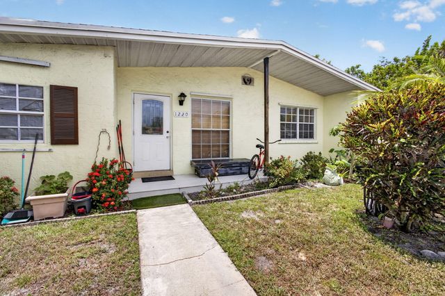 1220 Cherokee Street, Jupiter, FL 33458