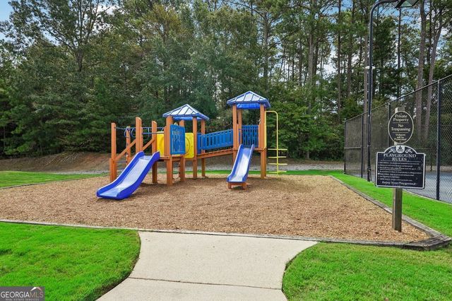 546 Fox Creek Crossing, Woodstock, GA 30188
