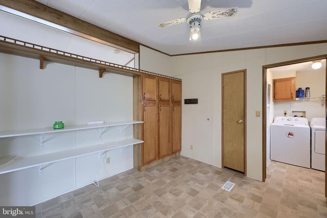 205 GREYFIELD DR, Lancaster, PA 17603