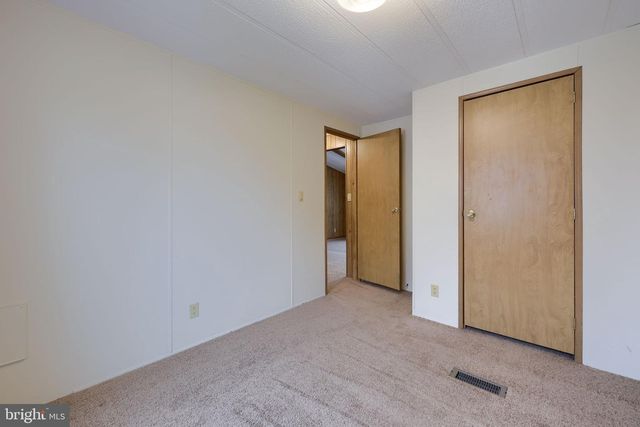 205 GREYFIELD DR, Lancaster, PA 17603