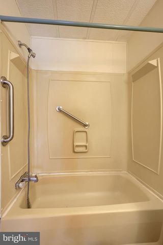 205 GREYFIELD DR, Lancaster, PA 17603