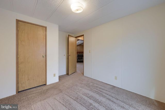 205 GREYFIELD DR, Lancaster, PA 17603