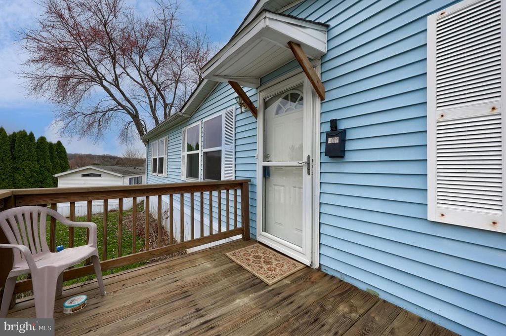 205 GREYFIELD DR, Lancaster, PA 17603