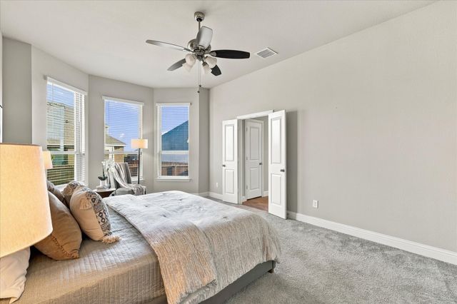 915 Timber Ridge Drive, Justin, TX 76247
