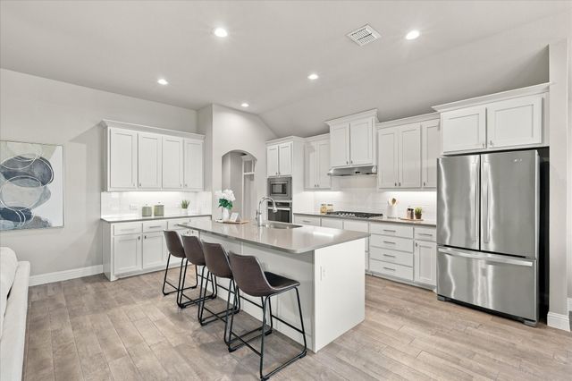 915 Timber Ridge Drive, Justin, TX 76247