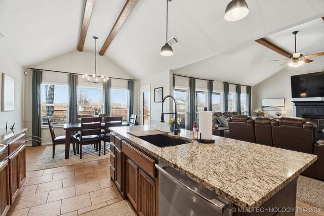 513 W 51st Place, Sand Springs, OK 74063