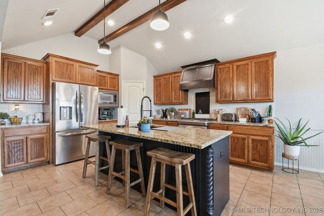 513 W 51st Place, Sand Springs, OK 74063