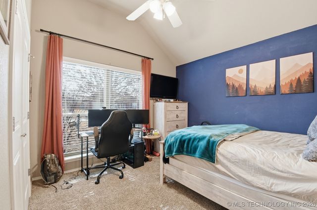 513 W 51st Place, Sand Springs, OK 74063