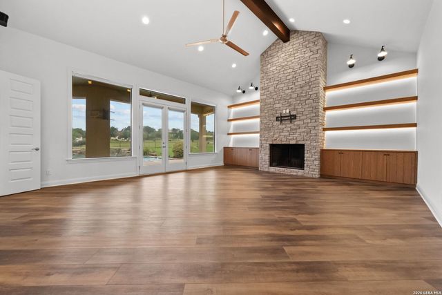 140 ENTRE RIOS BLVD, New Braunfels, TX 78132