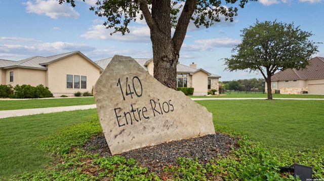 140 ENTRE RIOS BLVD, New Braunfels, TX 78132