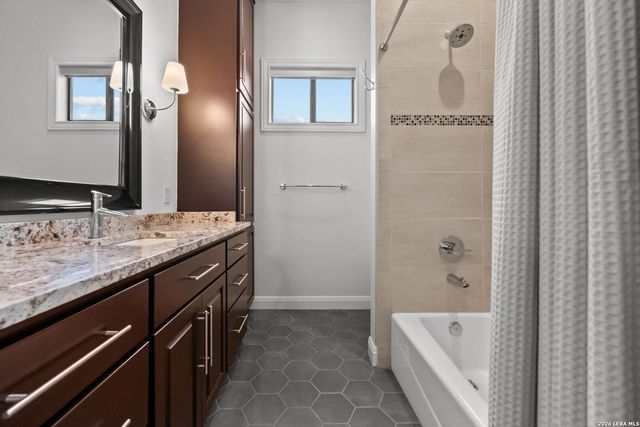 140 ENTRE RIOS BLVD, New Braunfels, TX 78132