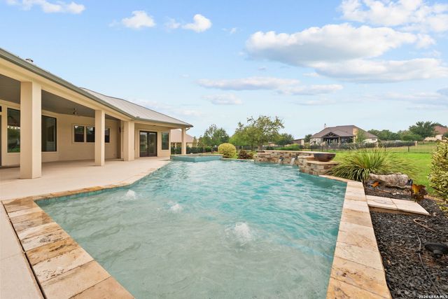 140 ENTRE RIOS BLVD, New Braunfels, TX 78132