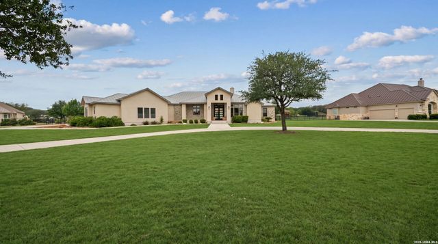 140 ENTRE RIOS BLVD, New Braunfels, TX 78132