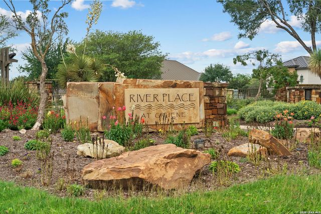 140 ENTRE RIOS BLVD, New Braunfels, TX 78132