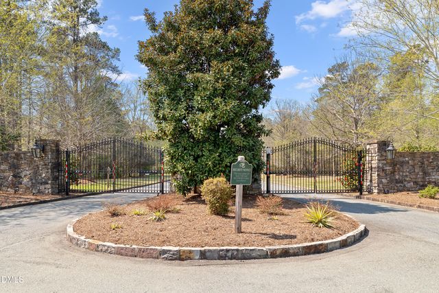 89 N Parkside Drive, Pittsboro, NC 27312