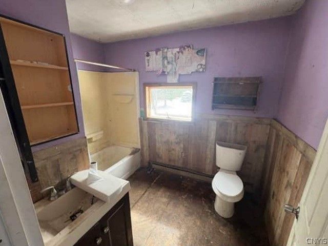 16 West 10th Street E, Jamestown, NY 14701