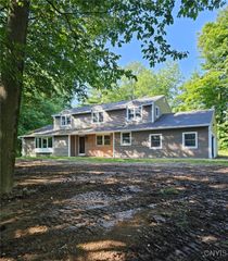 2790 falls road, Marcellus, NY 13108