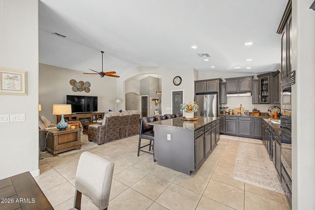 9535 W HARMONY Lane, Peoria, AZ 85382