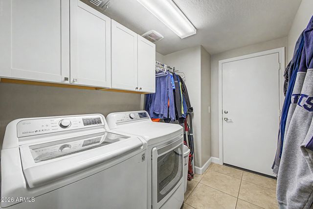 9535 W HARMONY Lane, Peoria, AZ 85382