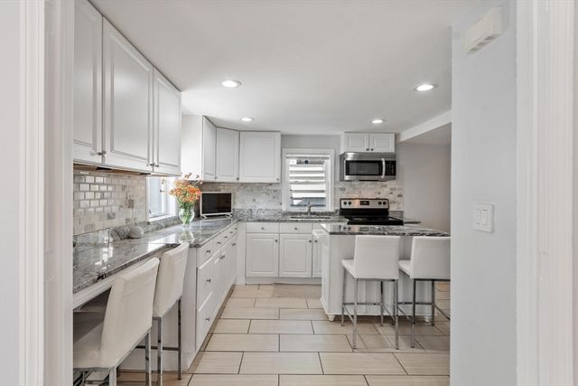 449 Western Ave, Lynn, MA 01904