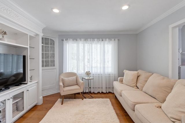 449 Western Ave, Lynn, MA 01904