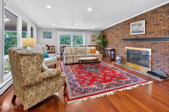 30 Colonial Avenue, Albany, NY 12203