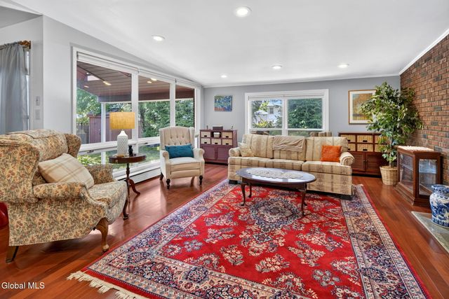 30 Colonial Avenue, Albany, NY 12203