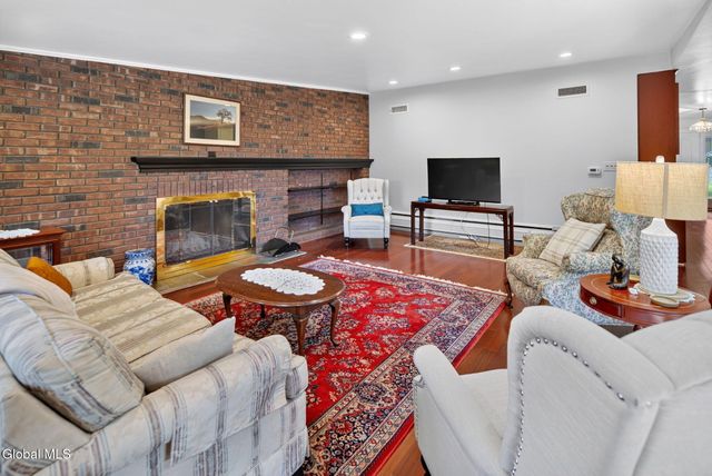 30 Colonial Avenue, Albany, NY 12203