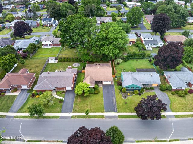 30 Colonial Avenue, Albany, NY 12203