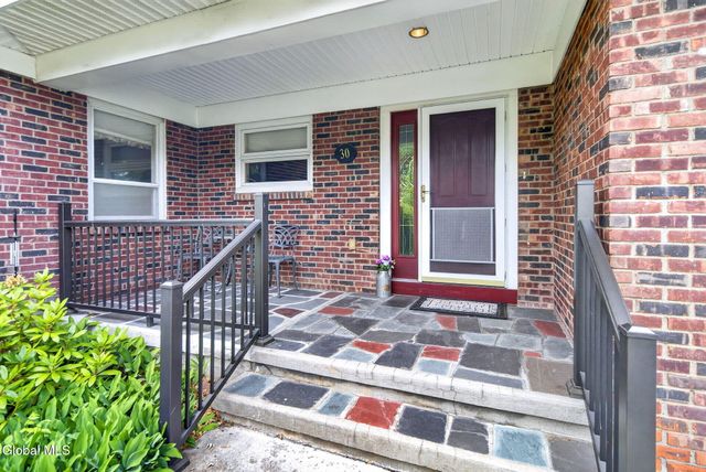 30 Colonial Avenue, Albany, NY 12203