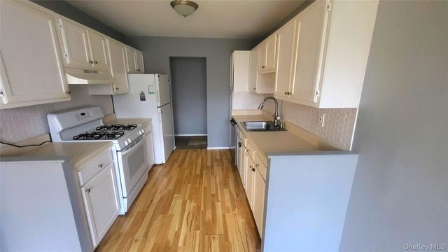 3 Hook Road 72D, Poughkeepsie, NY 12601