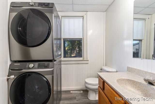 1621 Southampton Drive SE, Grand Rapids, MI 49508